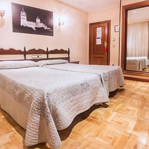 Hotel Residencia Castellano I